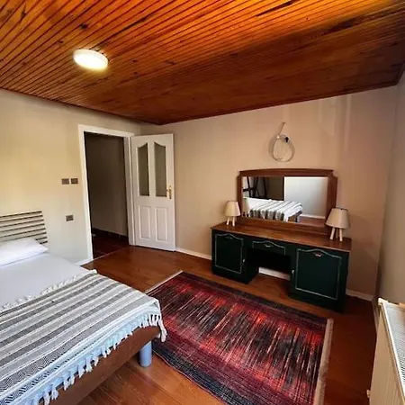 Sweet Apartment *